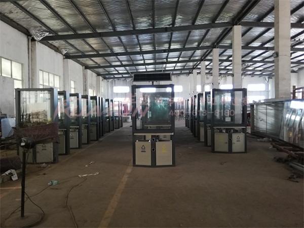 贵州铜仁首批广告垃圾箱发货(图2)