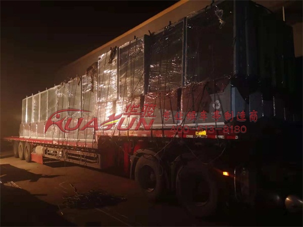 新疆阿拉尔第四批广告垃圾箱发货(图3)