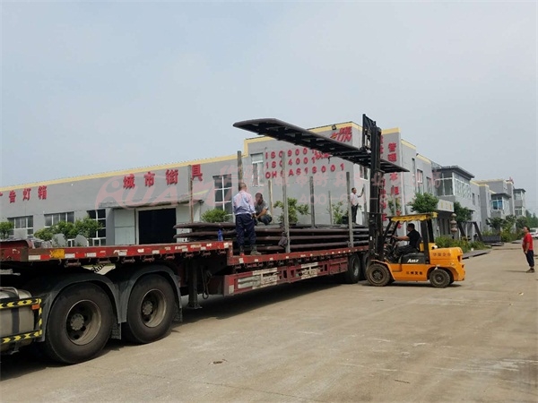 四川乐山第四批候车亭发货(图1)