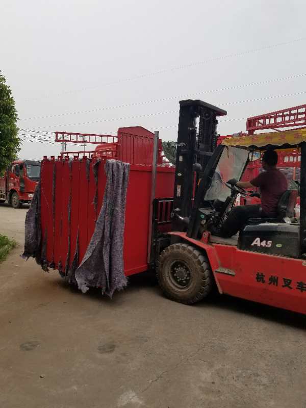 河北黄骅第四批候车亭发货(图3)