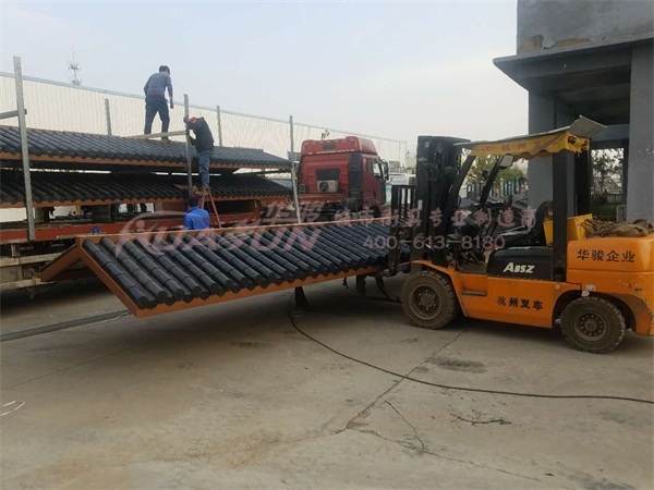 云南曲靖候车亭发货(图2) 云南曲靖候车亭发货(图2)