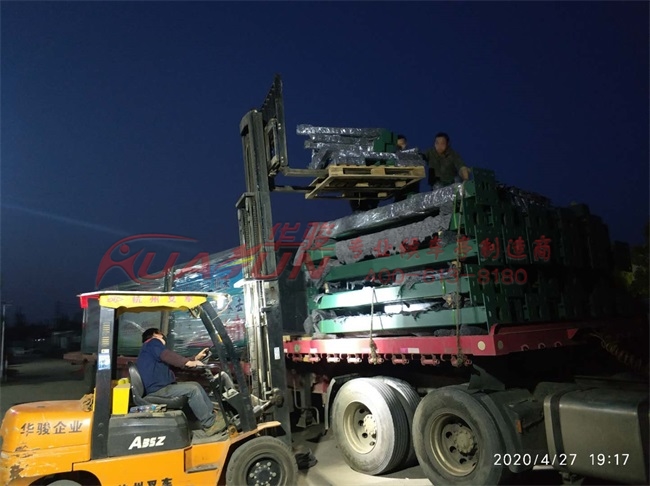 湖南长沙第十一批候车亭发货(图3)