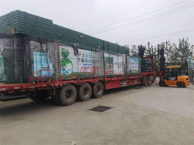 湖南长沙第十二批候车亭发货(图3)