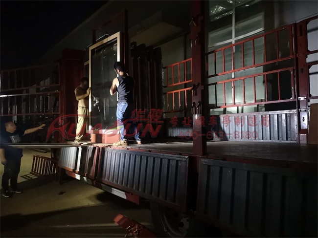 河北第三批公交候车亭发货(图3)