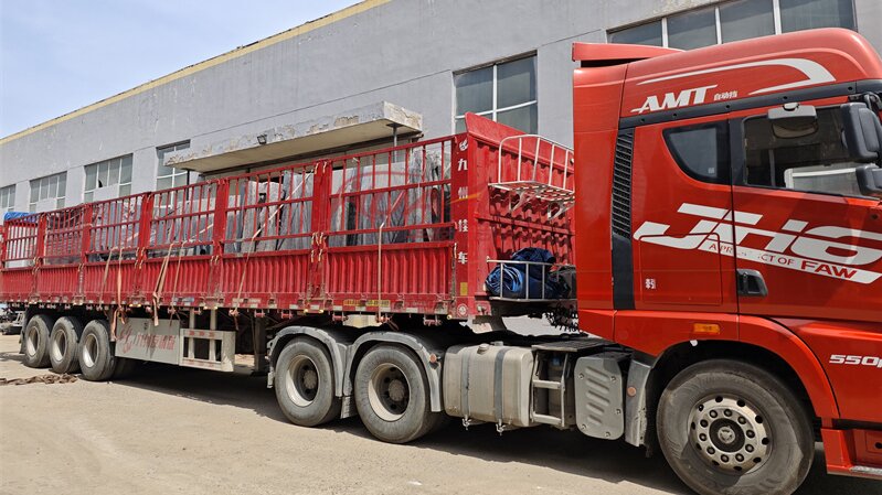 江苏扬州十九批候车亭发货