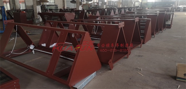 山东聊城第二批公交站牌灯箱发货(图2) 山东聊城第二批公交站牌灯箱发货(图2)