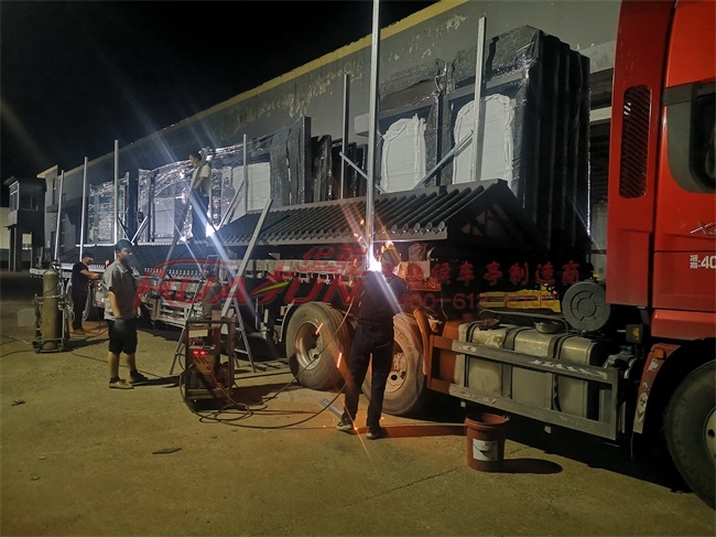 江苏淮安第二批候车亭发货(图2)