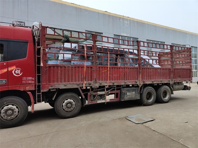 内蒙古鄂尔多斯智慧公交站台发货(图2)