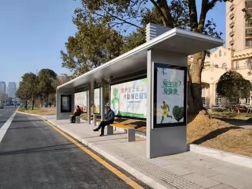华骏候车亭--户外广告的特点(图4)