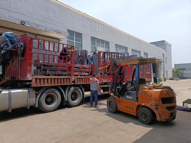 高邮十四批智能候车亭发货(图1)