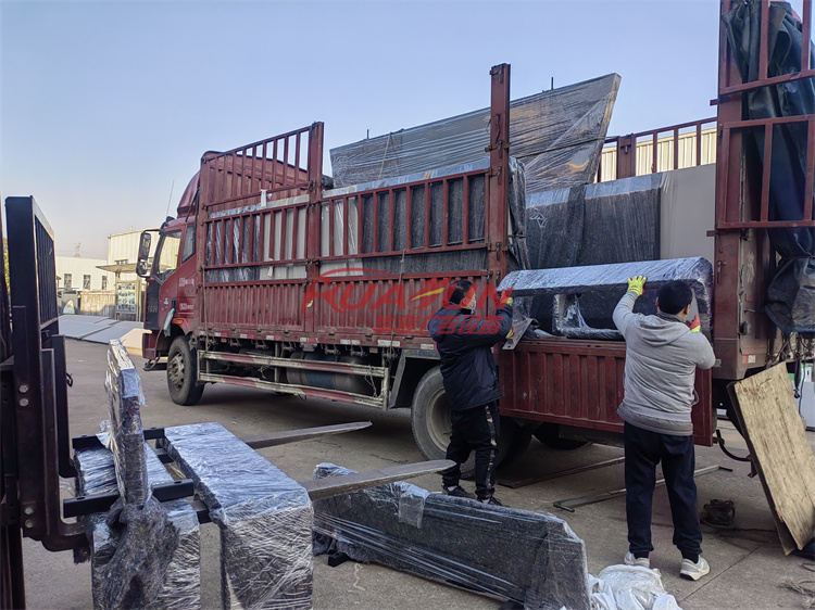 山东青岛公交候车亭发货(图2)