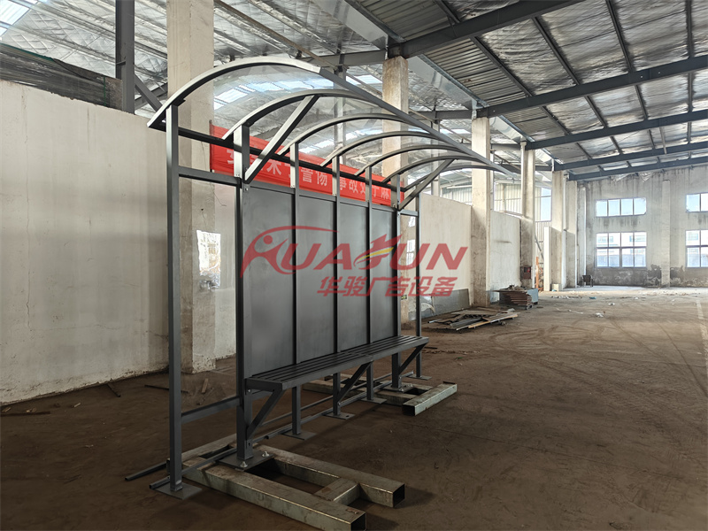 出口蒙古候车亭发货(图1) 出口蒙古候车亭发货(图1)