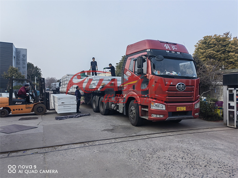 天津售卖岗亭第七批发货(图3) 天津售卖岗亭第七批发货(图3)