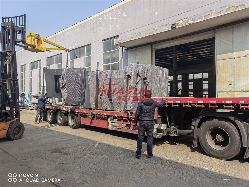 江苏扬州34批次候车亭发货(图2) 江苏扬州34批次候车亭发货(图2)