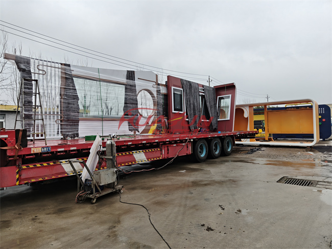 新疆智慧公交站台第三批发货(图2)